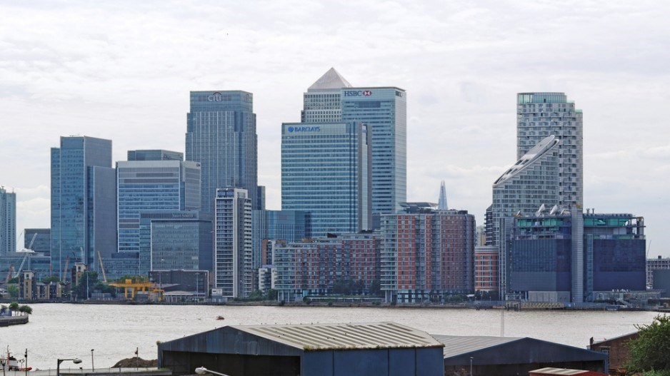 london_canary_wharf_district_shutterstock