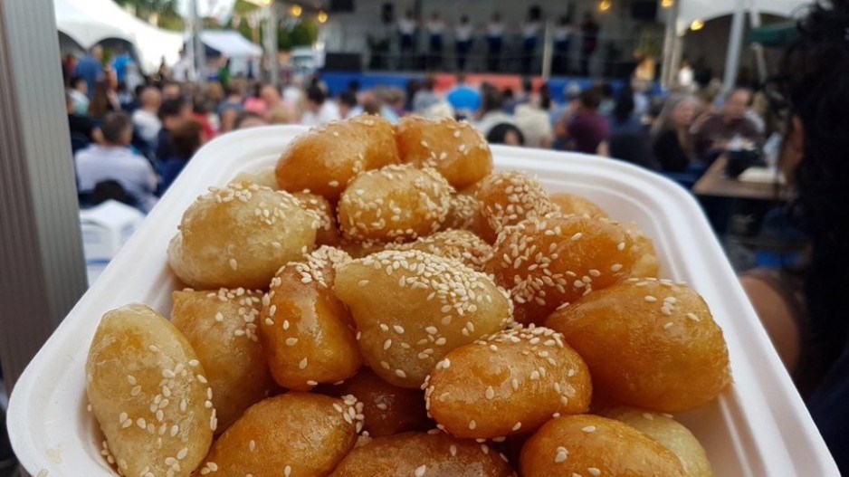 loukoumades-hellenic-community-vancouver