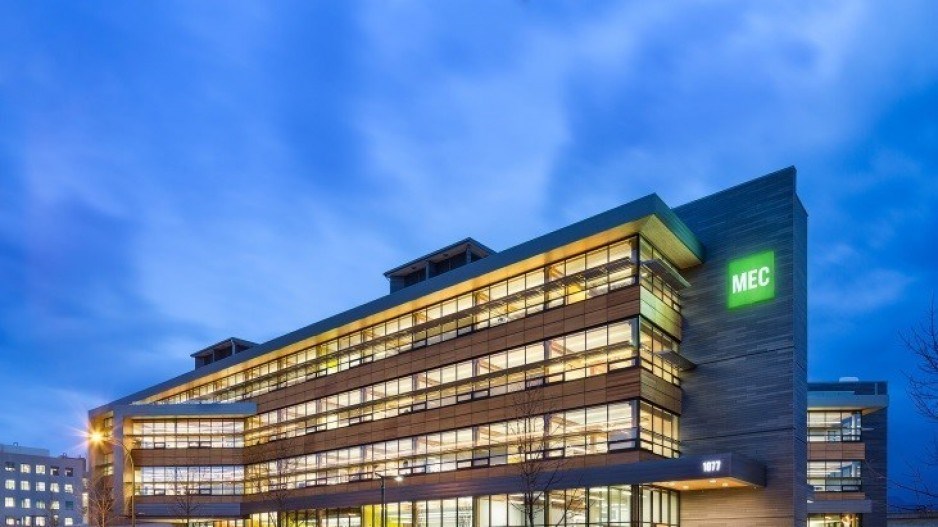 mecbuildingfalsecreekcreditcrestpoint