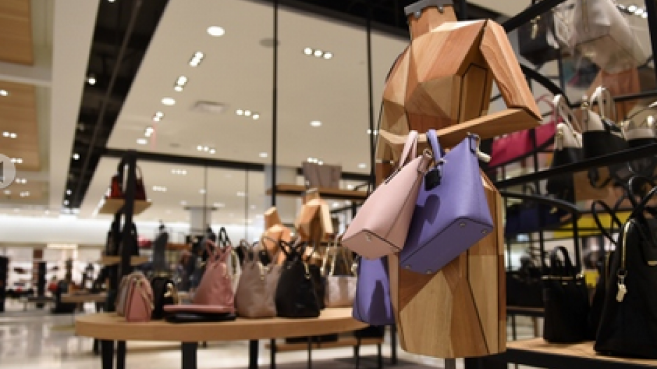 nordstrom_display_credit_dan_toulgoet