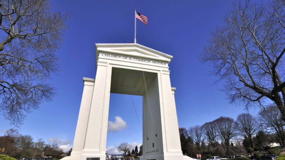 peace-arch-border-shutterstock