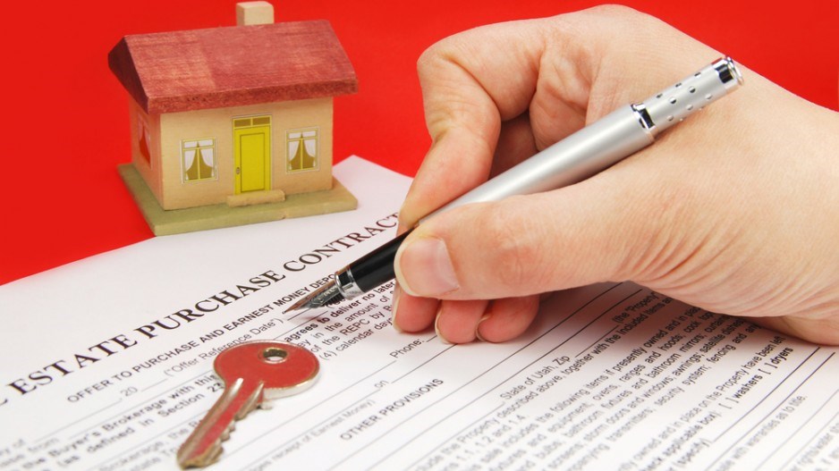 real_estate_sales_contract_shutterstock