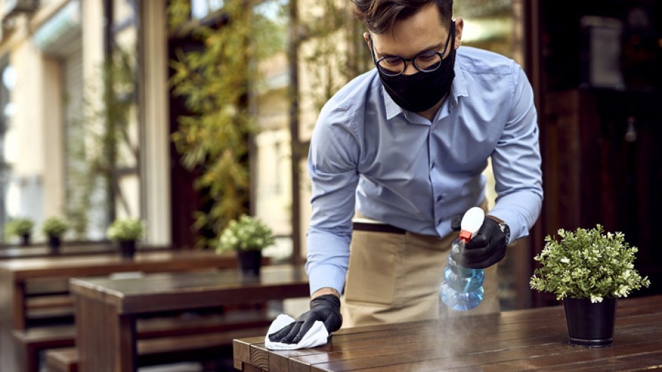 restaurant-server-mask-gettyimages