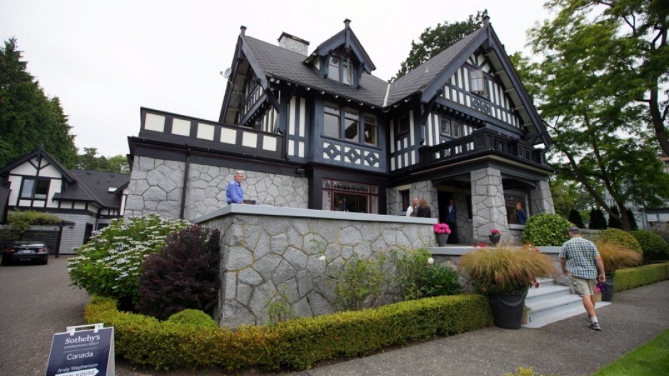 rockland_mansion_credit_darren_stone_times_colonist