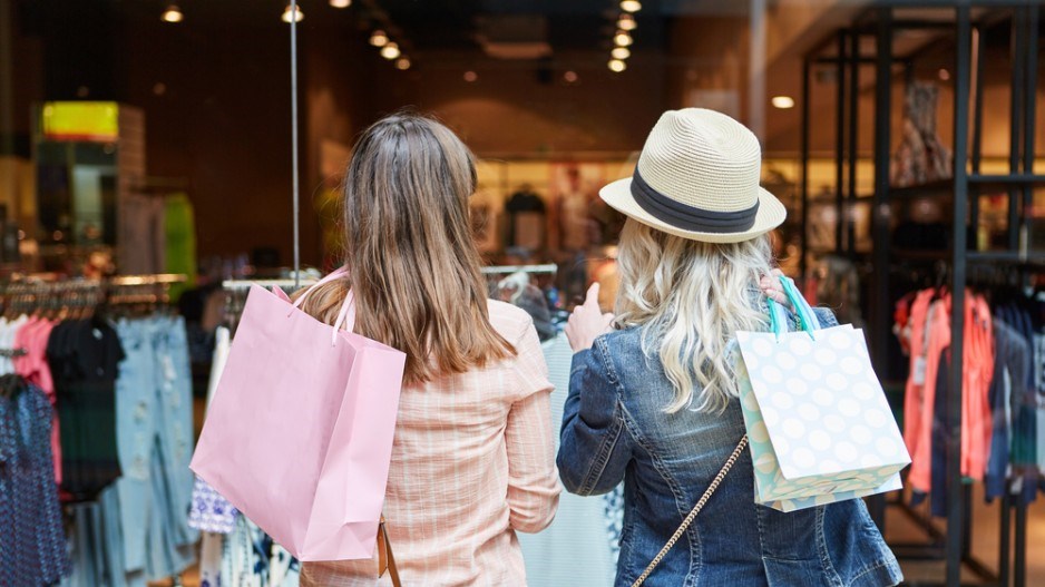 shoppers-shutterstock