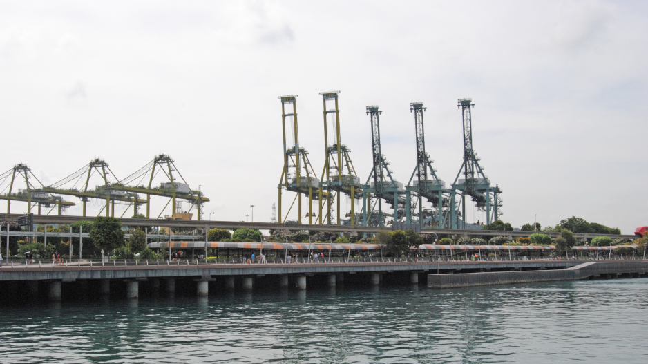 singapore-port-infrastructure