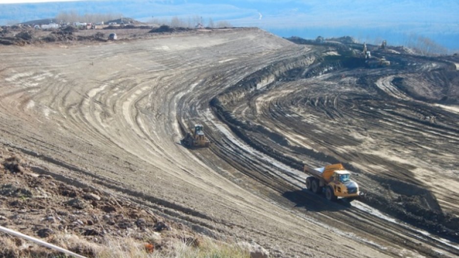 site_c_earthmoving_work_north_bank_credit_bc_hydro