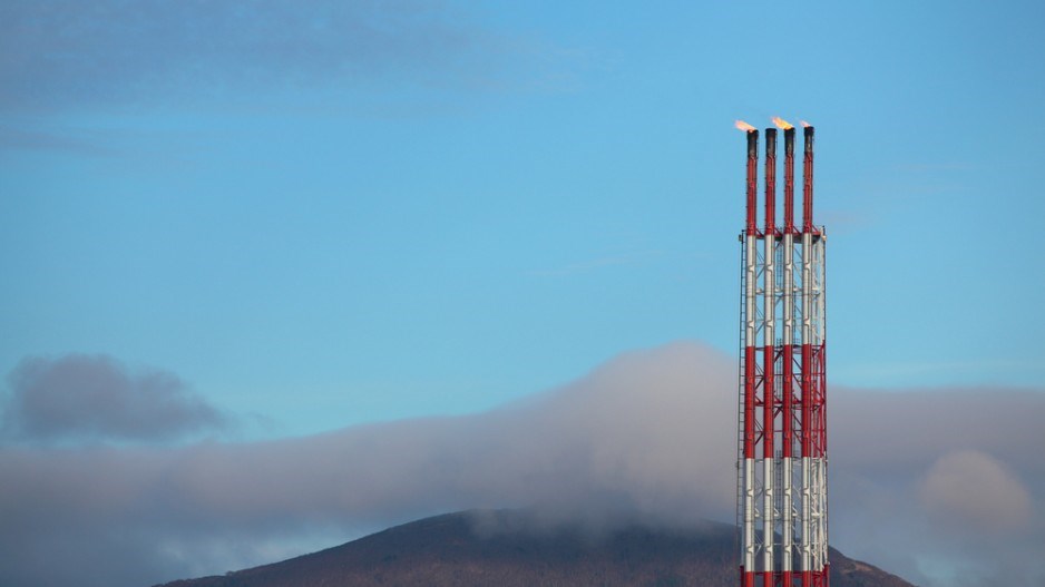 smoke_stack_lng_plant