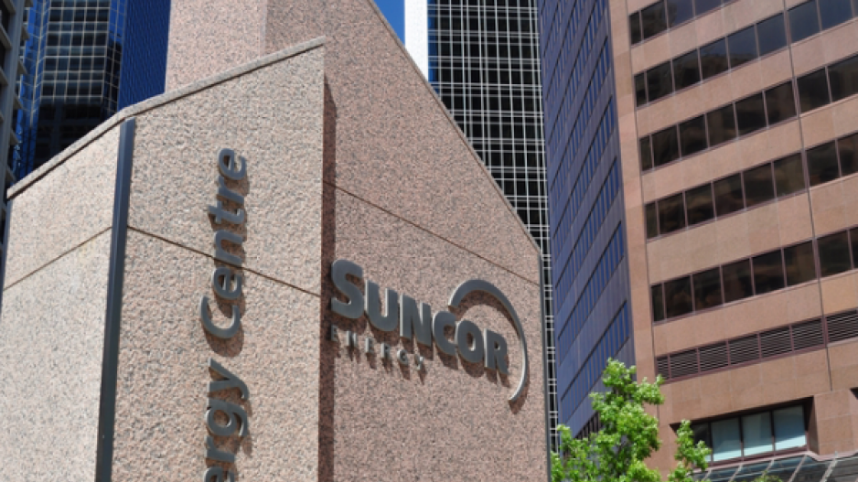 suncor_head_ofc_calgary_credit__jeff_whyte_shutterstock_crop