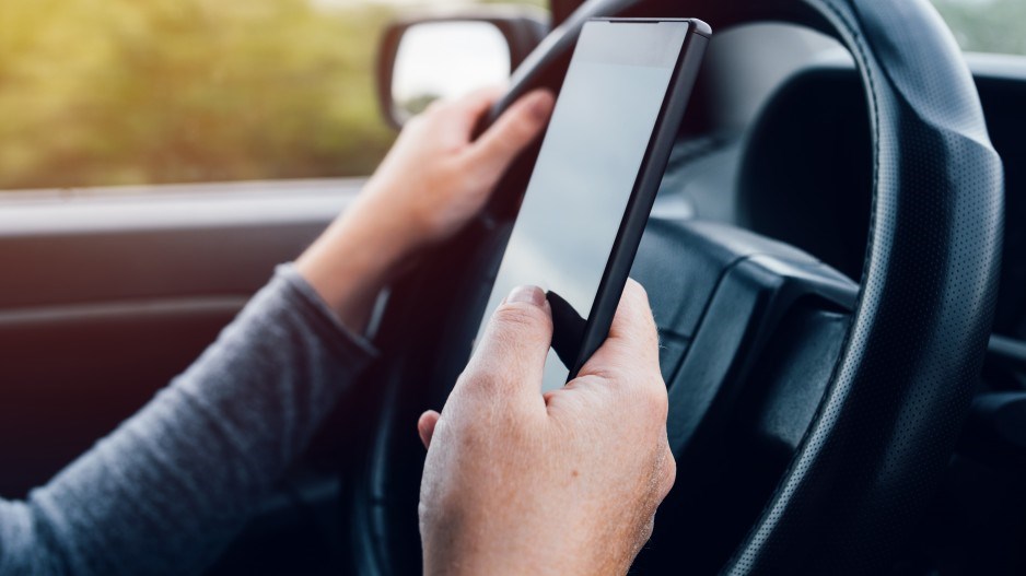 texting_and_driving_shutterstock