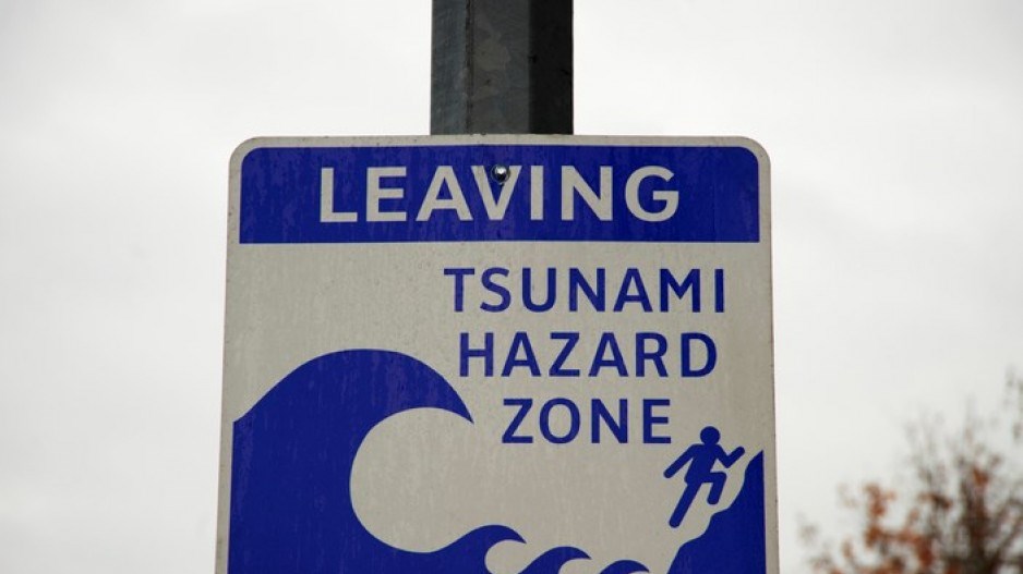 tsunami-sign-vancouverisland-creditlizwhitakergettyimages
