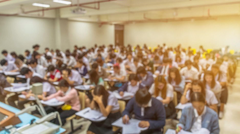 university_students_china_blurred