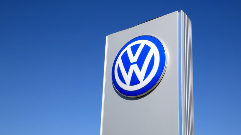 volkswagen_sign_credit_taina_sohlman__shutterstockcom