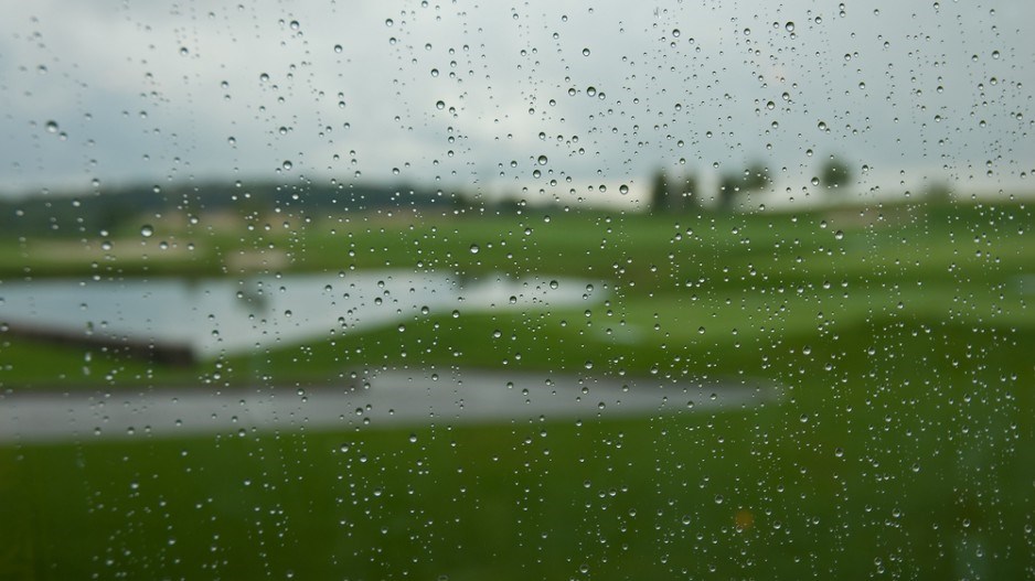 wet_golf_course_shutterstock
