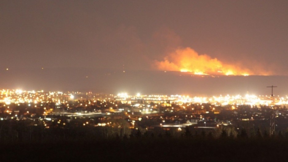 wildfire_view_of_fort_st_john_april_2016_credit_darcy_shawchek_ah_news