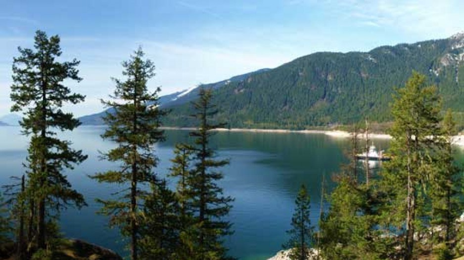 arrowlakesshelter1creditbchydro