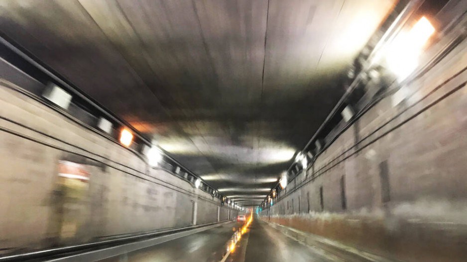 delta-massey-tunnel-interior-newcreditsandorgyarmatideltaoptimist