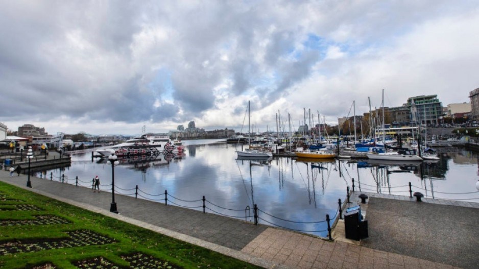 victoria-inner-harbour-darrenstonetimescolonist