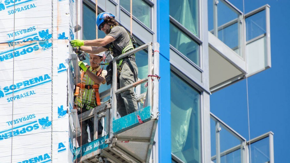 workers-apex-seylynn-north-vancouver-june-23-2023creditnicklaba