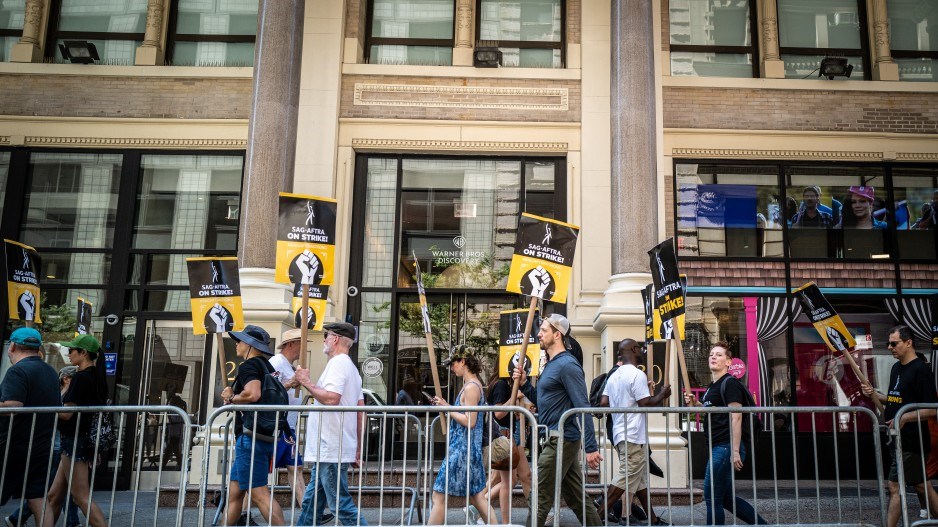 actorssag-aftrapicketstrikecreditphilroeder-wikimediacommons