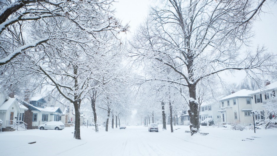 housing-winter-cold-yinyangistockgettyimagesplus