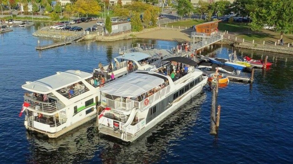 kelownahouseboatfined-creditfacebook