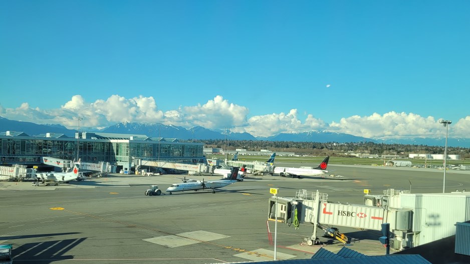 yvr-airplane-valerie-leung