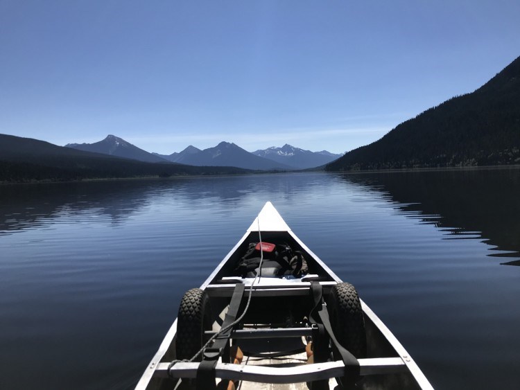 Bowron Lake canoeing