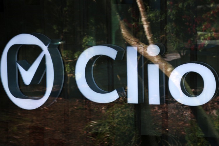 Clio-sign-web-RK.jpg