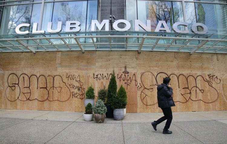 club monaco Robson