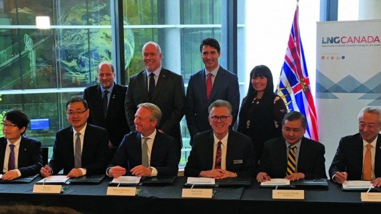 lng canada signing