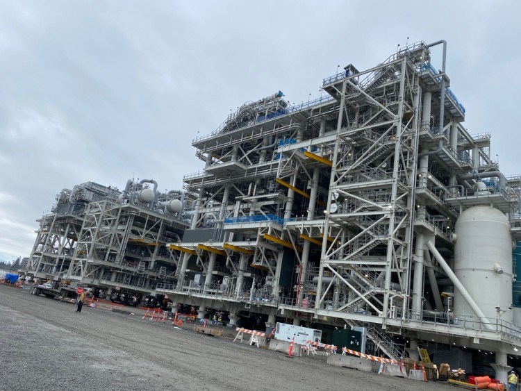 lng canada processing modules