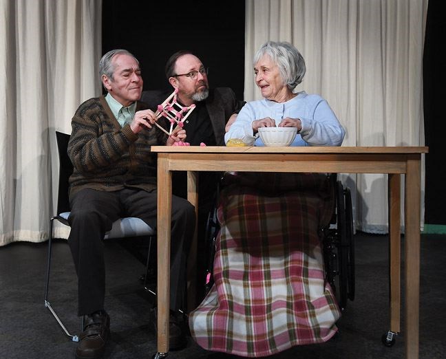 A-Etnw-actors-all-in-for-ha.jpg
