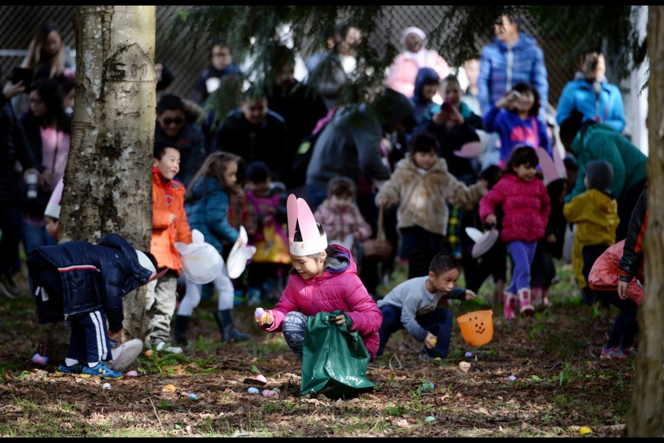 Kids join in the fun during the Hillview Preschool Easter egg hunt last year. This year’s event is set for Saturday, April 8.