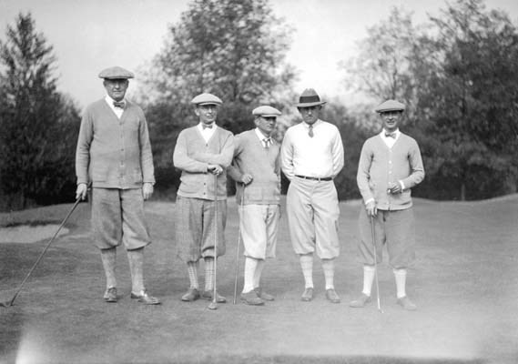 Golfers in a tournament at the Shaughnessy Golf Club, 1927. The 18-hole course and clubhouse, once located at 1400 West 33rd Avenue, now is the site of VanDusen Botanical Garden.