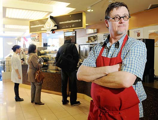 After more than 25 years in the Harbour Centre mall, Cookies of Course owner Alan Boysen is closing his shop as the mall owners renovate and seek "updated" vendors.