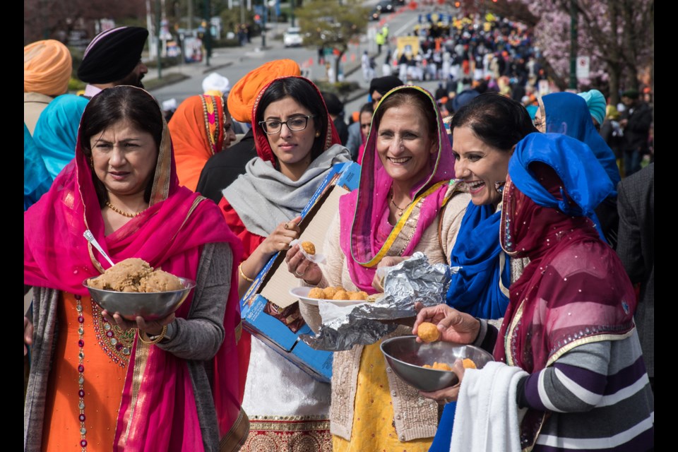 Vancouver Vaisakhi parade attracts a crowd… and plenty of free food