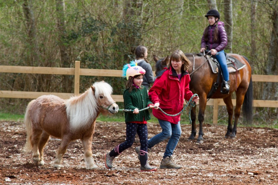 Marli, Monika and Mars in the keyhole race.