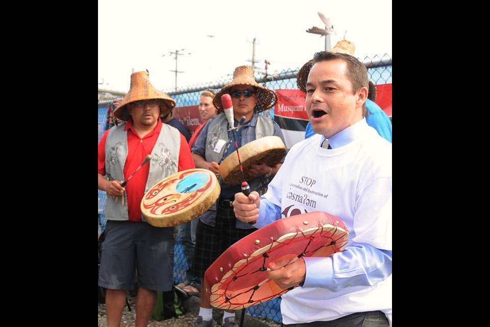 National Assembly of First Nations Chief Shawn Atleo (right) visited the site Tuesday.