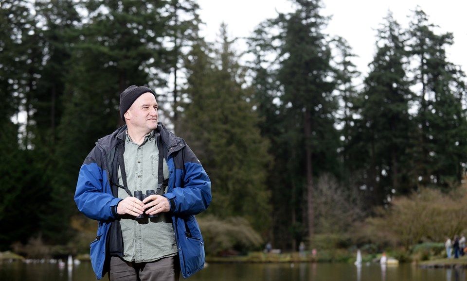 Neill Vanhinsberg, birding