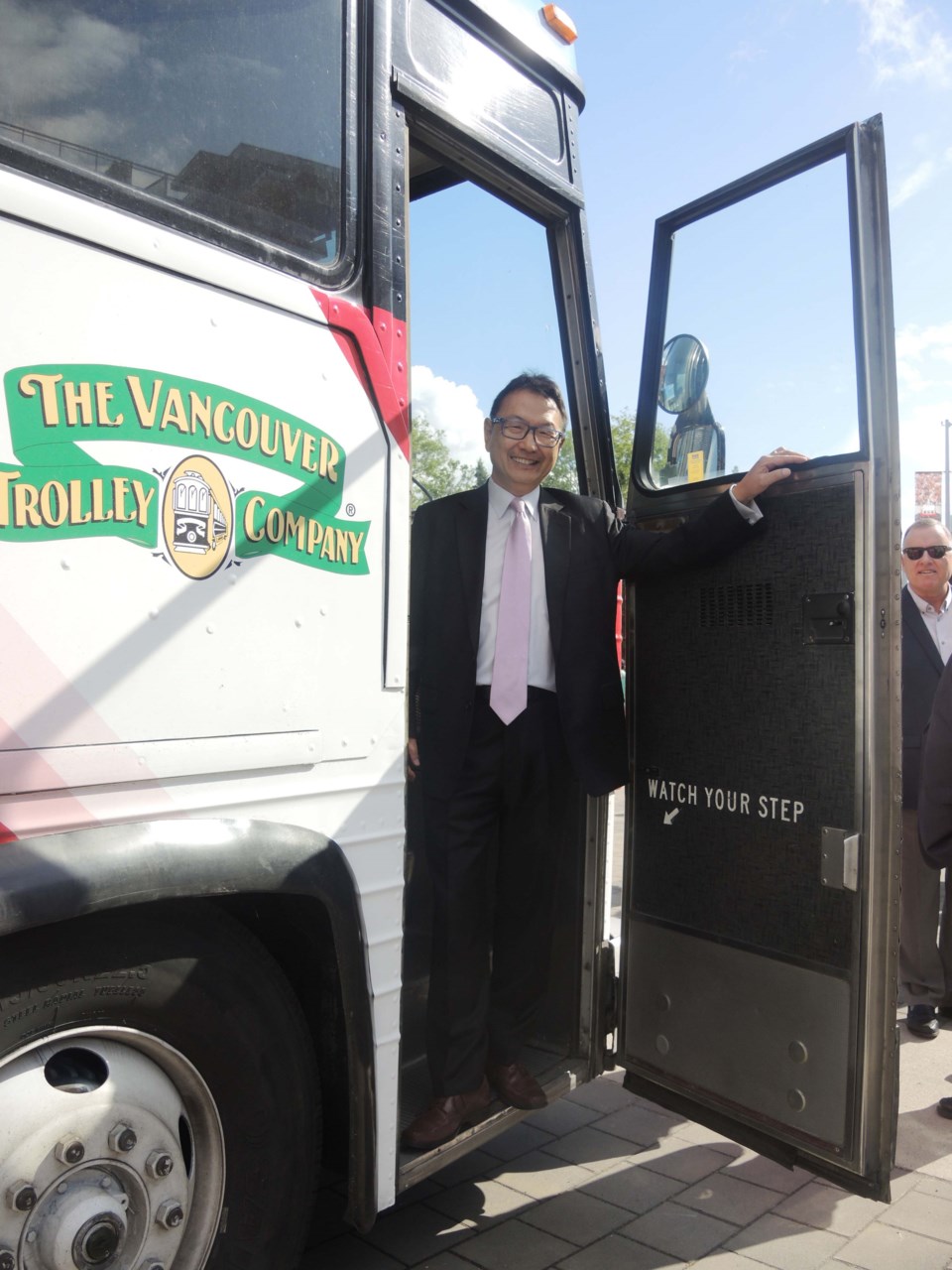 Hop-on, hop-off tour bus gets rolling in Richmond_1
