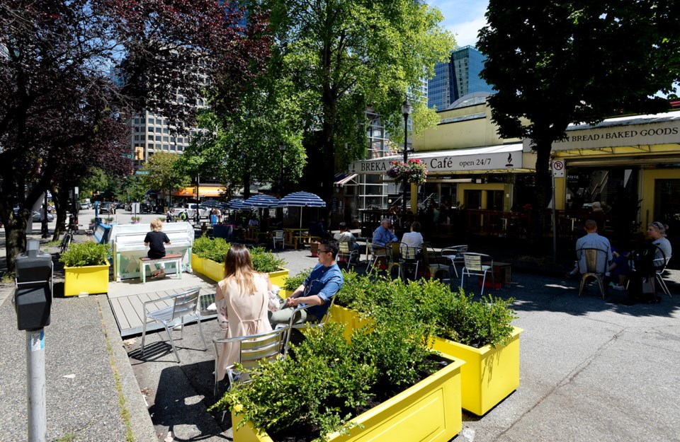 The new plaza on Bute at Robson Street. photo Jennifer Gauthier