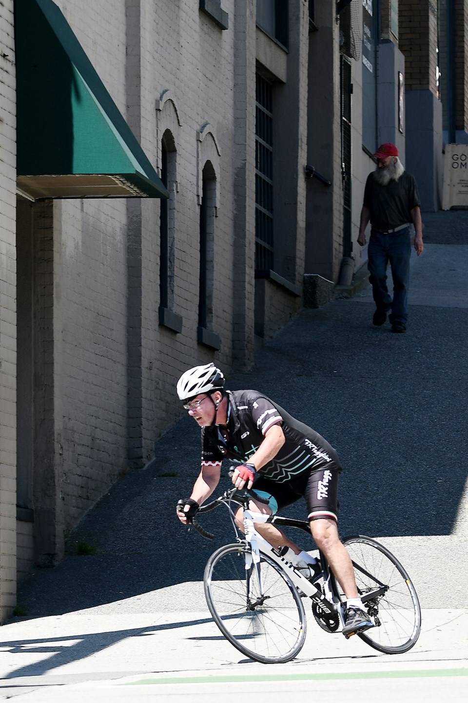 Sixth Street hill