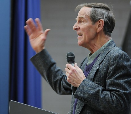 Robert Lockhart, vice president of the Kerrisdale Community Centre
Association, addresses a full crowd during a meeting held to discuss the
park board1s proposed joint operating agreement.