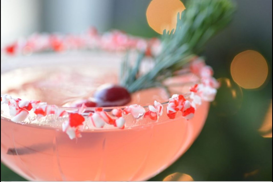 Fairmont Waterfront: Mistletoe martini