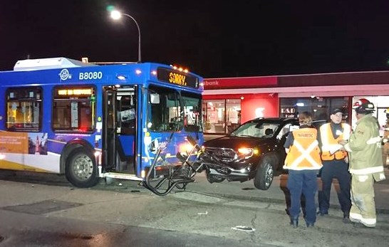 Transit bus t-bones crossover in Burnaby crash - Burnaby Now