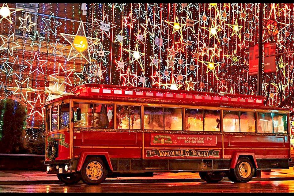 trolley tour christmas lights