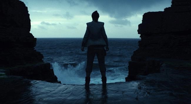 This image released by Lucasfilm shows a scene from the upcoming "Star Wars: The Last Jedi," expected in theaters in December. THE CANADIAN PRESS/AP-Industrial Light & Magic/Lucasfilm via AP