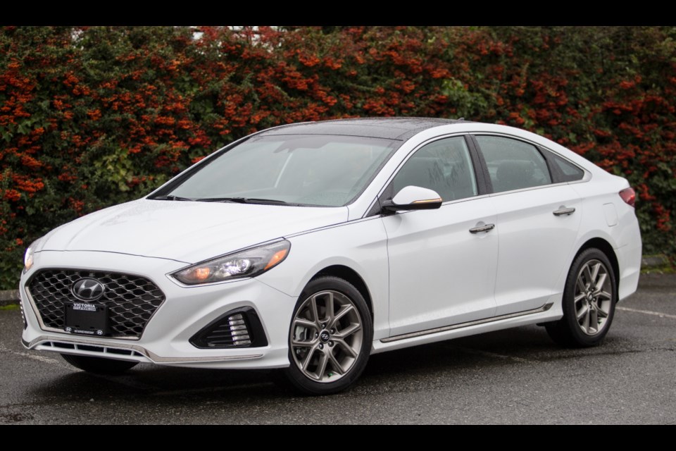 The 2018 Sonata looks more aggressive than last year&rsquo;s model, with a larger, gaping grille.