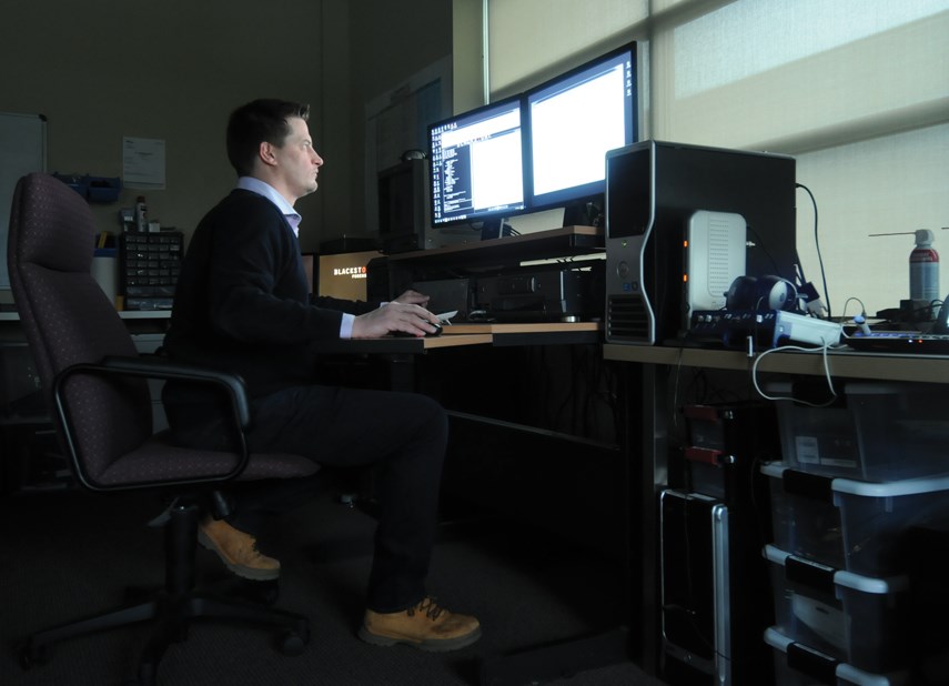 North Van cyber sleuth digs up digital fingerprints_1